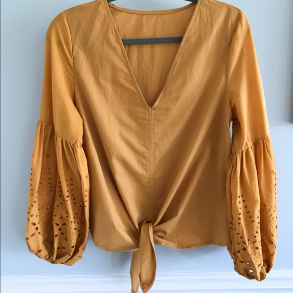 LAST ONE!/PAIGE/ 5⭐️ Mustard Boho Tie Front Top - Picture 4 of 5